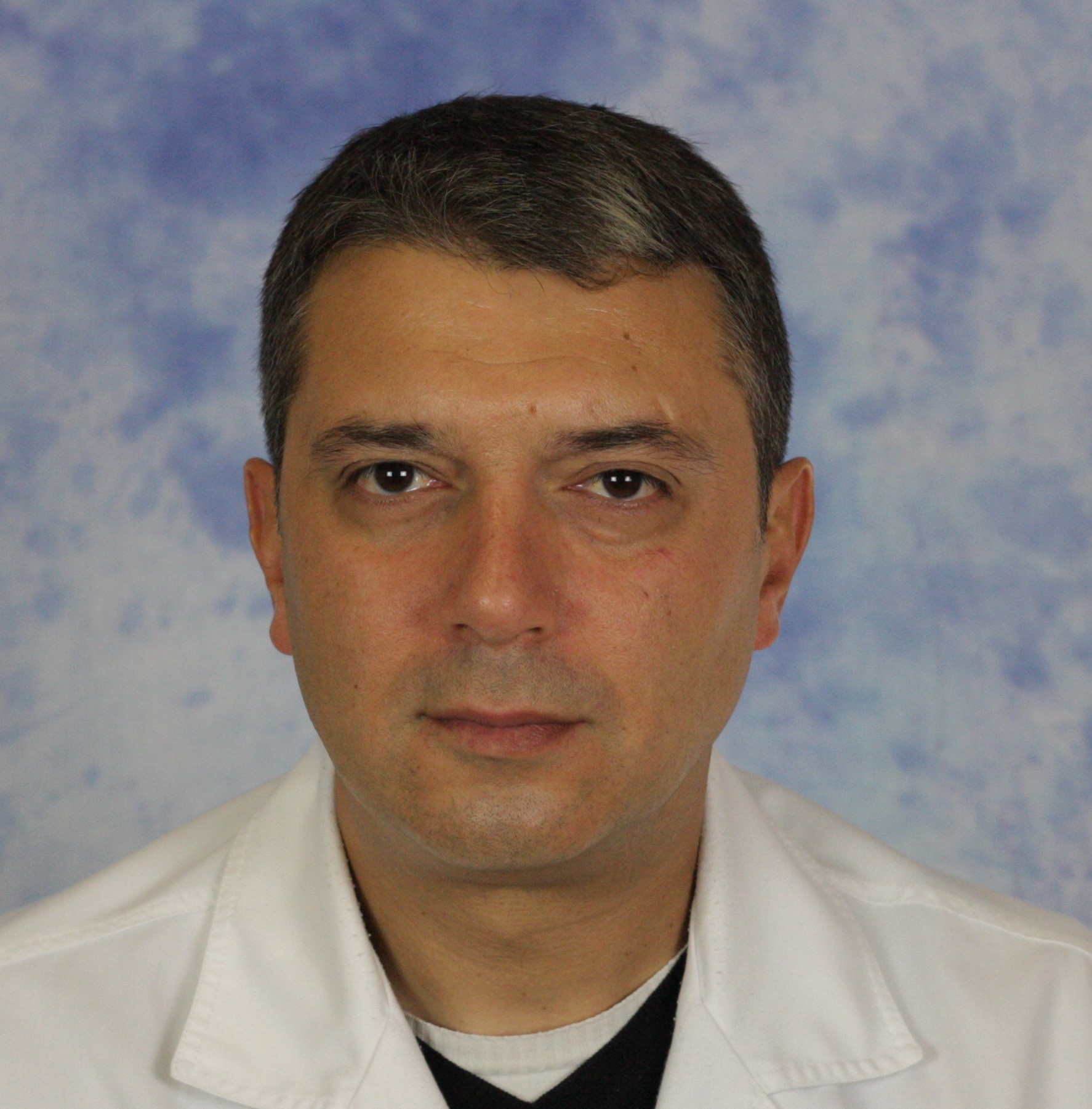 Dr Nebojša Zečević