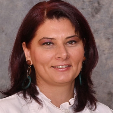 Dr Beata Čaki