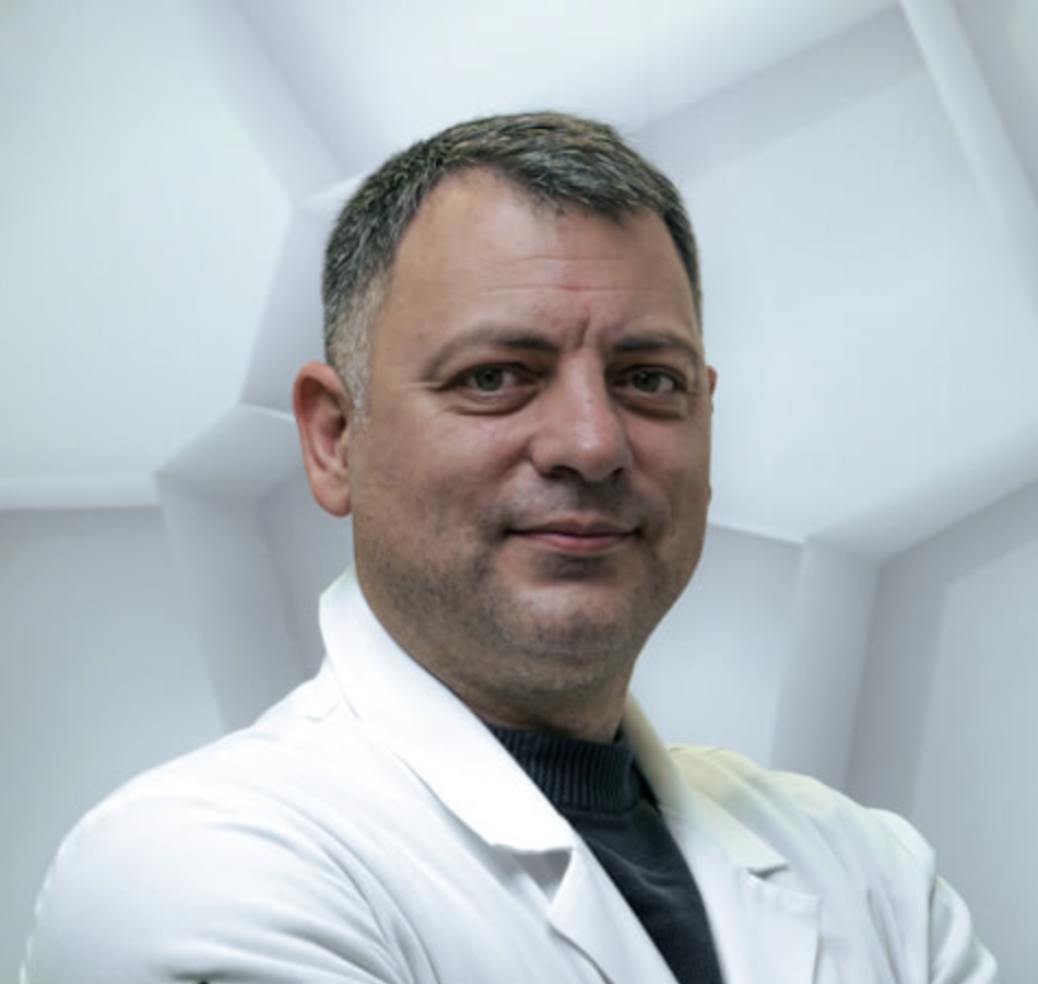 Dr Bojan Labus