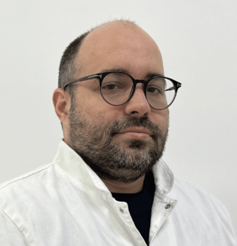 Dr Miloš Obradović