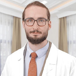 Dr Miroslav Nikolić