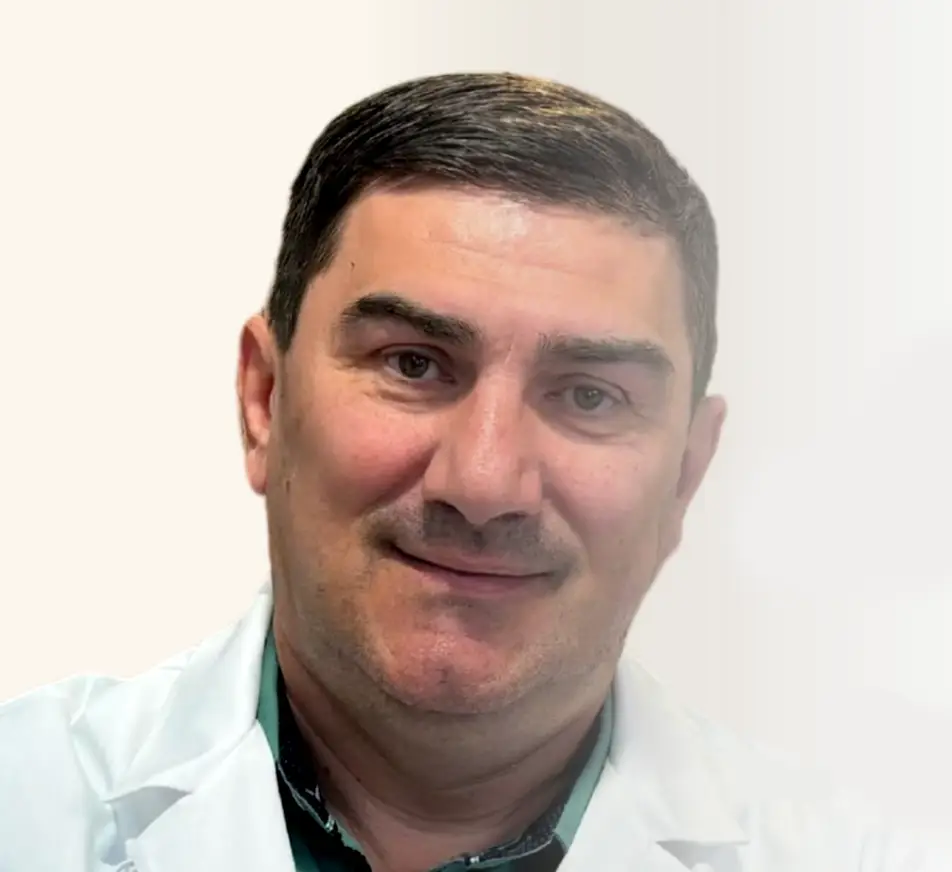 Dr Nebojša Mićović