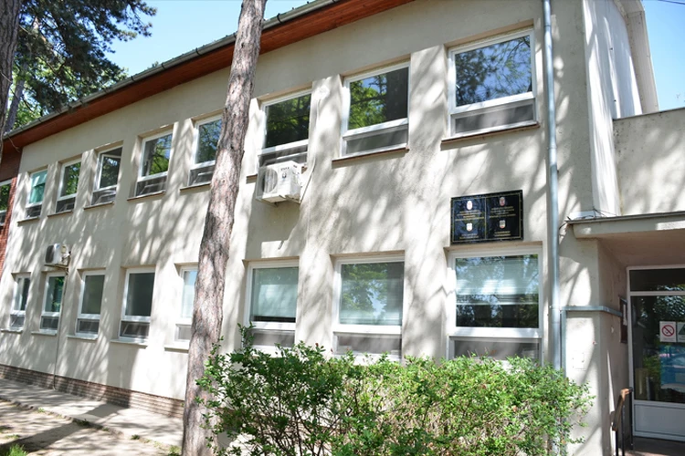 Dom zdravlja Novi Kneževac