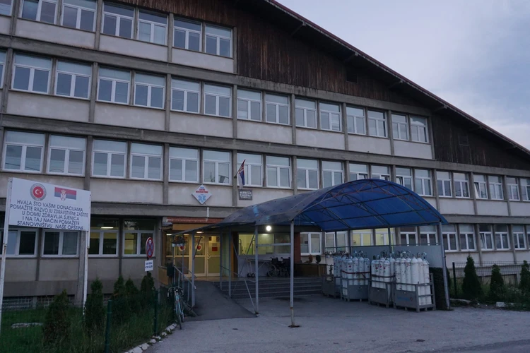 Dom zdravlja Sjenica