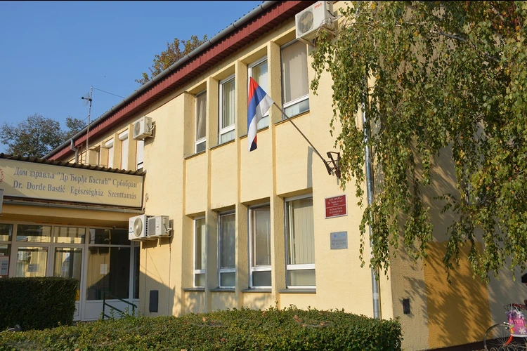 Dom zdravlja Srbobran